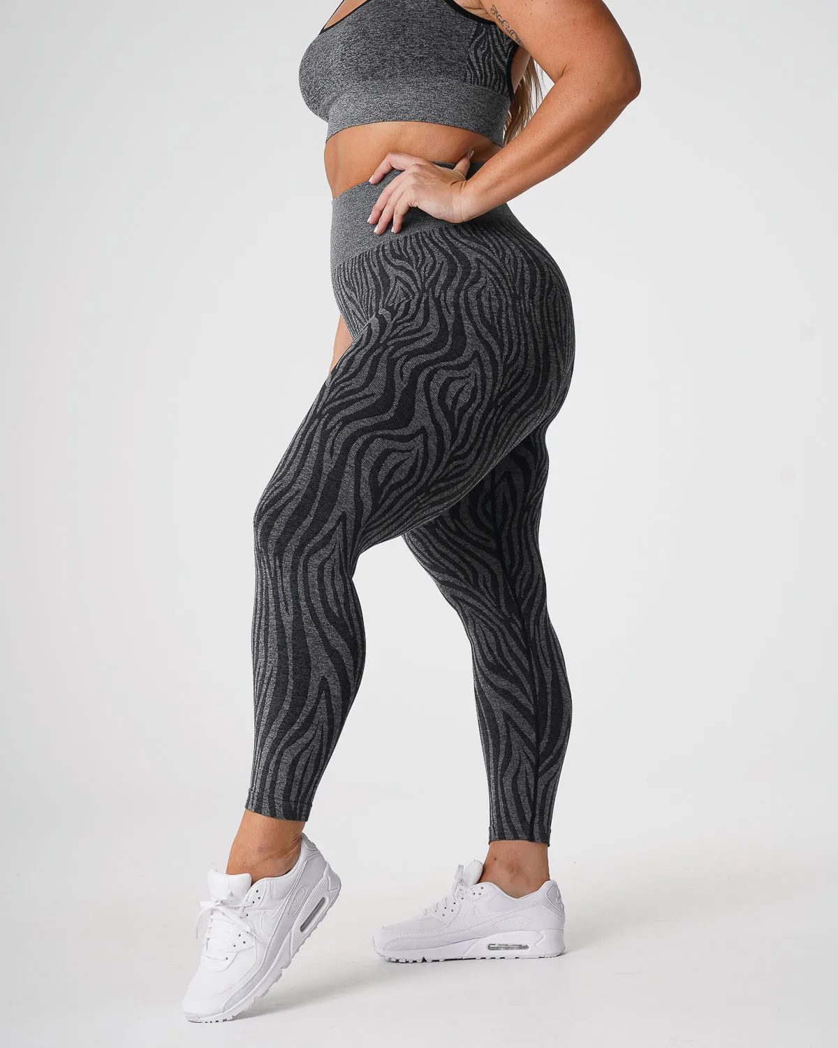 Black Speckled Zebra Seamless Leggings