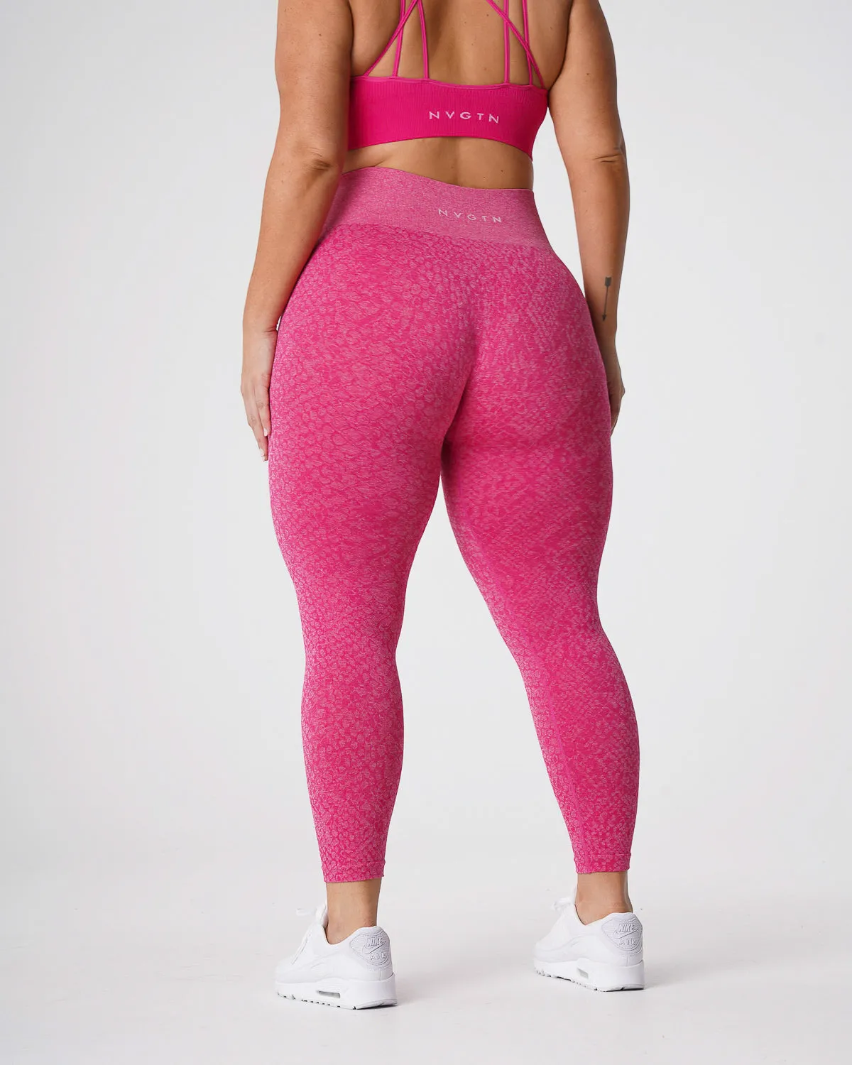 Fuchsia Snakeskin Seamless Leggings