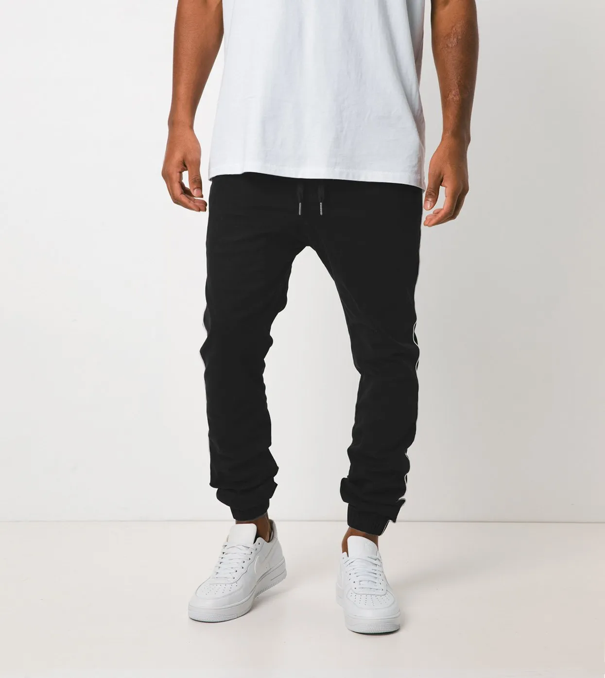 Sureshot Pipeline Jogger Black/White - Sale