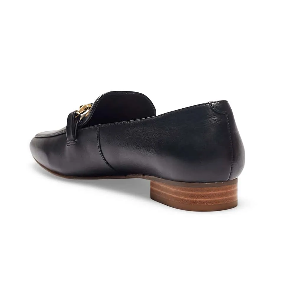 Upton Loafer in Black Leather